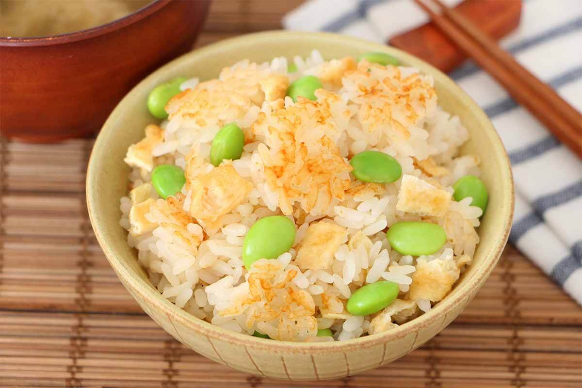 栗原はるみさん「枝豆と油揚げの炊き込みご飯」