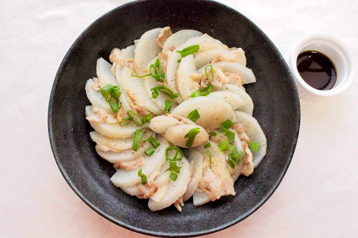 山本ゆりさん「大根と豚バラのチン」