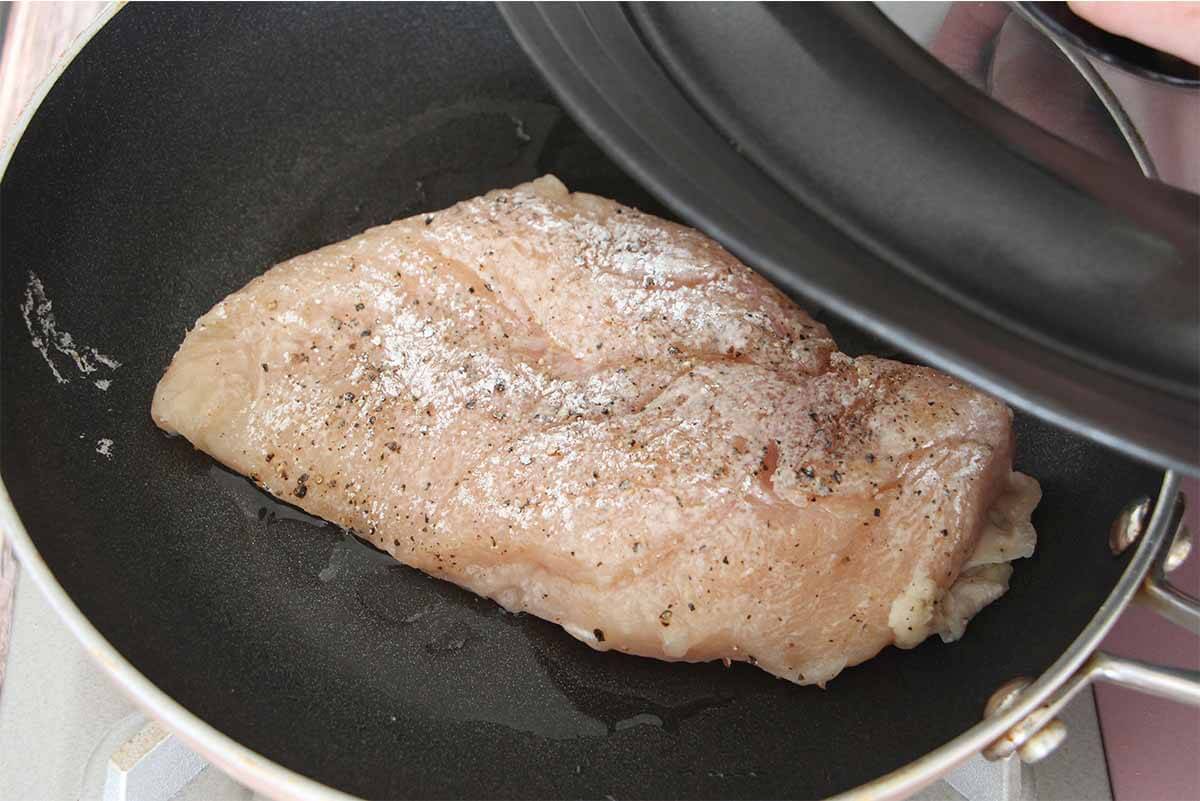 栗原はるみさん「チキンのレモンバターソテー」