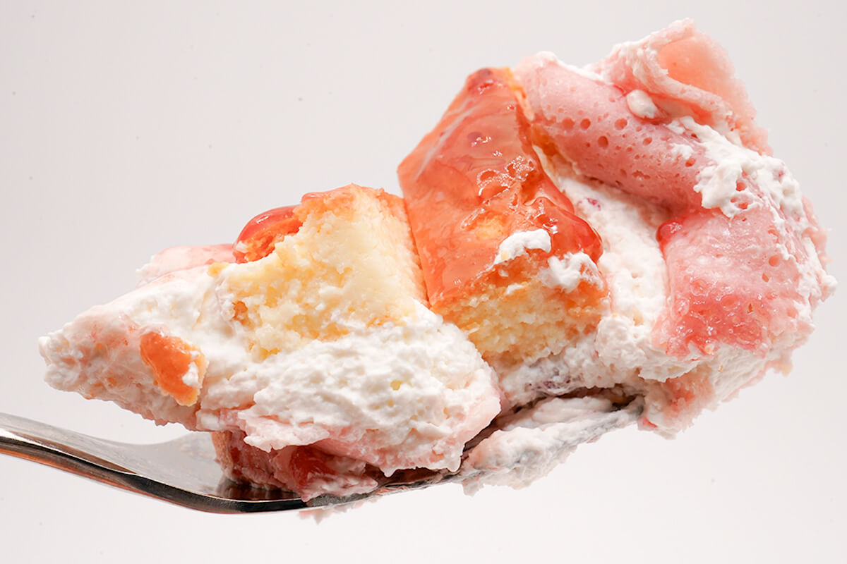 ローソン「いちごとチーズケーキのクレープ」