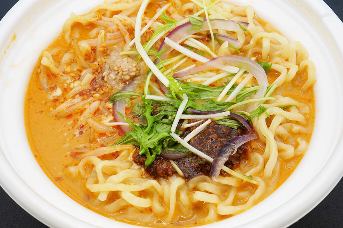 セブンイレブン飯田商店監修担々麺