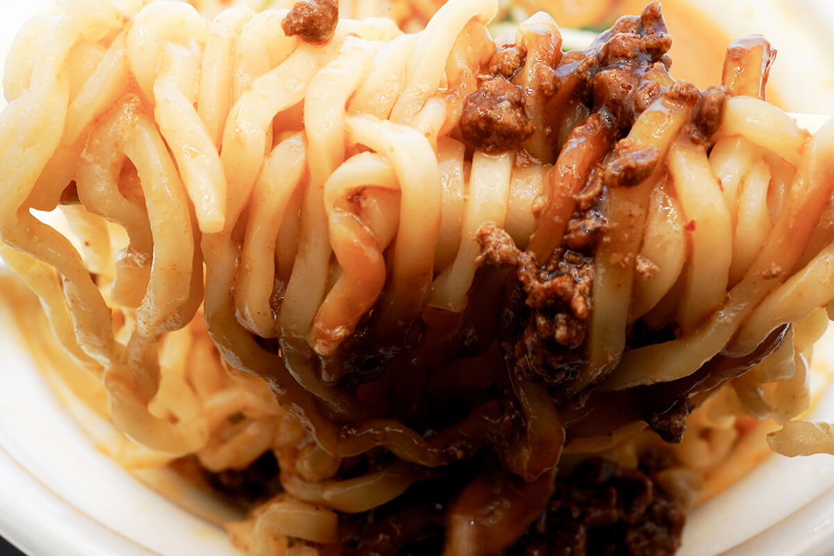 セブンイレブン飯田商店監修担々麺