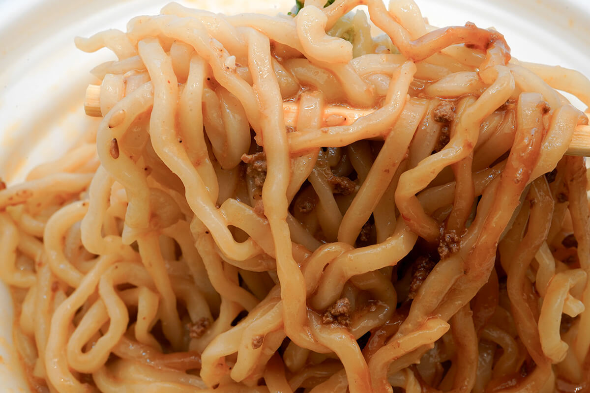 セブンイレブン飯田商店監修担々麺