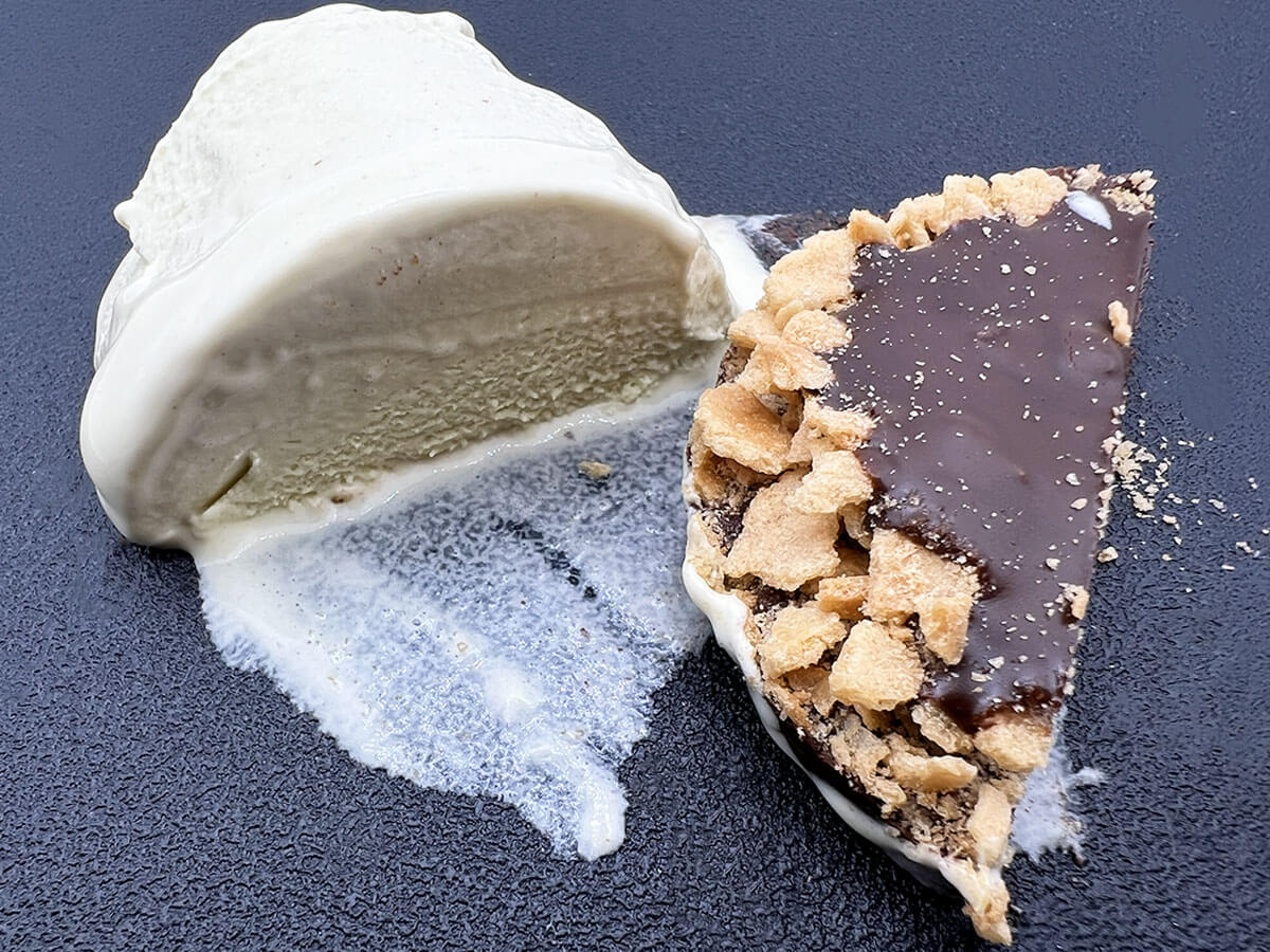 セブンイレブン赤城 チョコレートピスタチオアイス