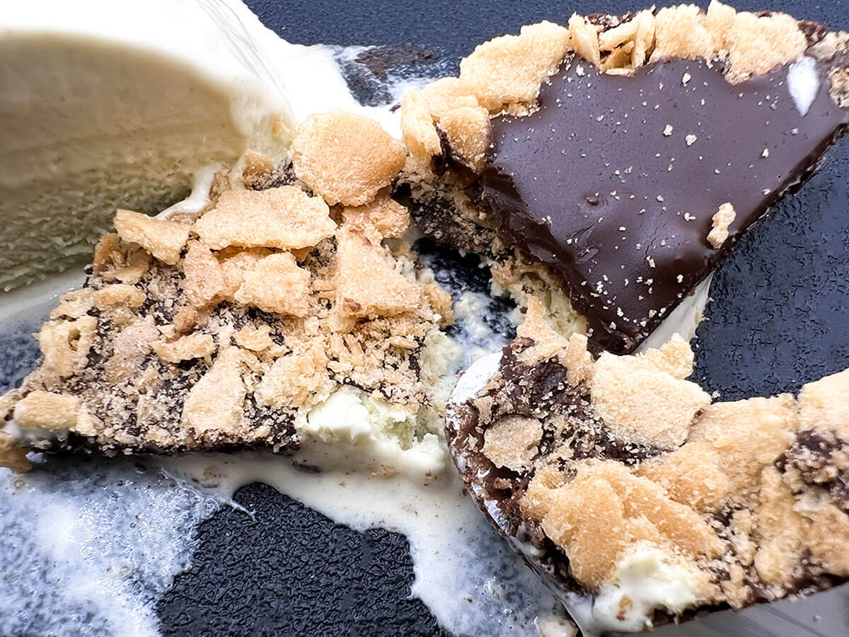 セブンイレブン赤城 チョコレートピスタチオアイス