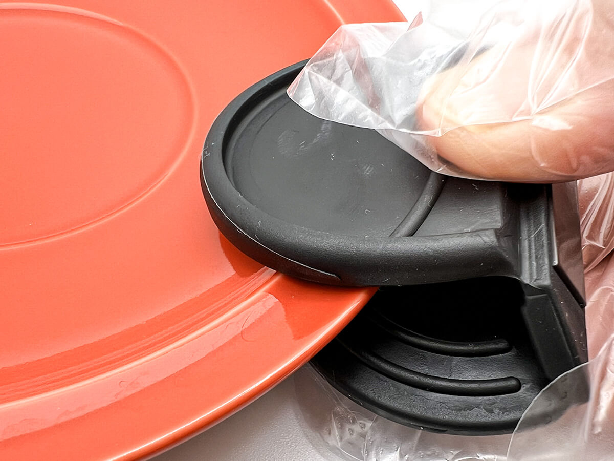 ダイソーマグツールマグネット付 お皿キャッチ