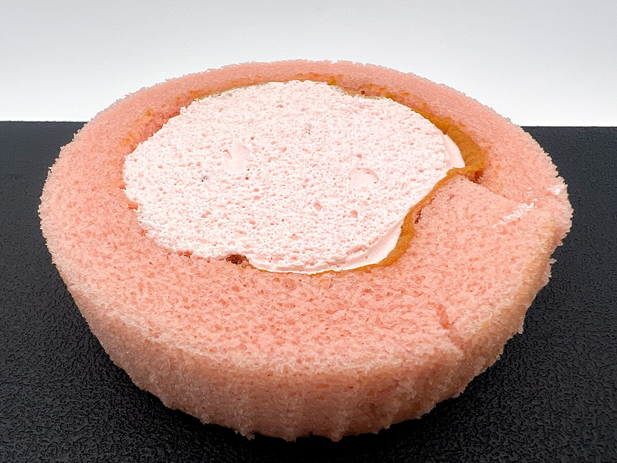 Uchi Café プレミアムロールケーキ とろける2層のストロベリー