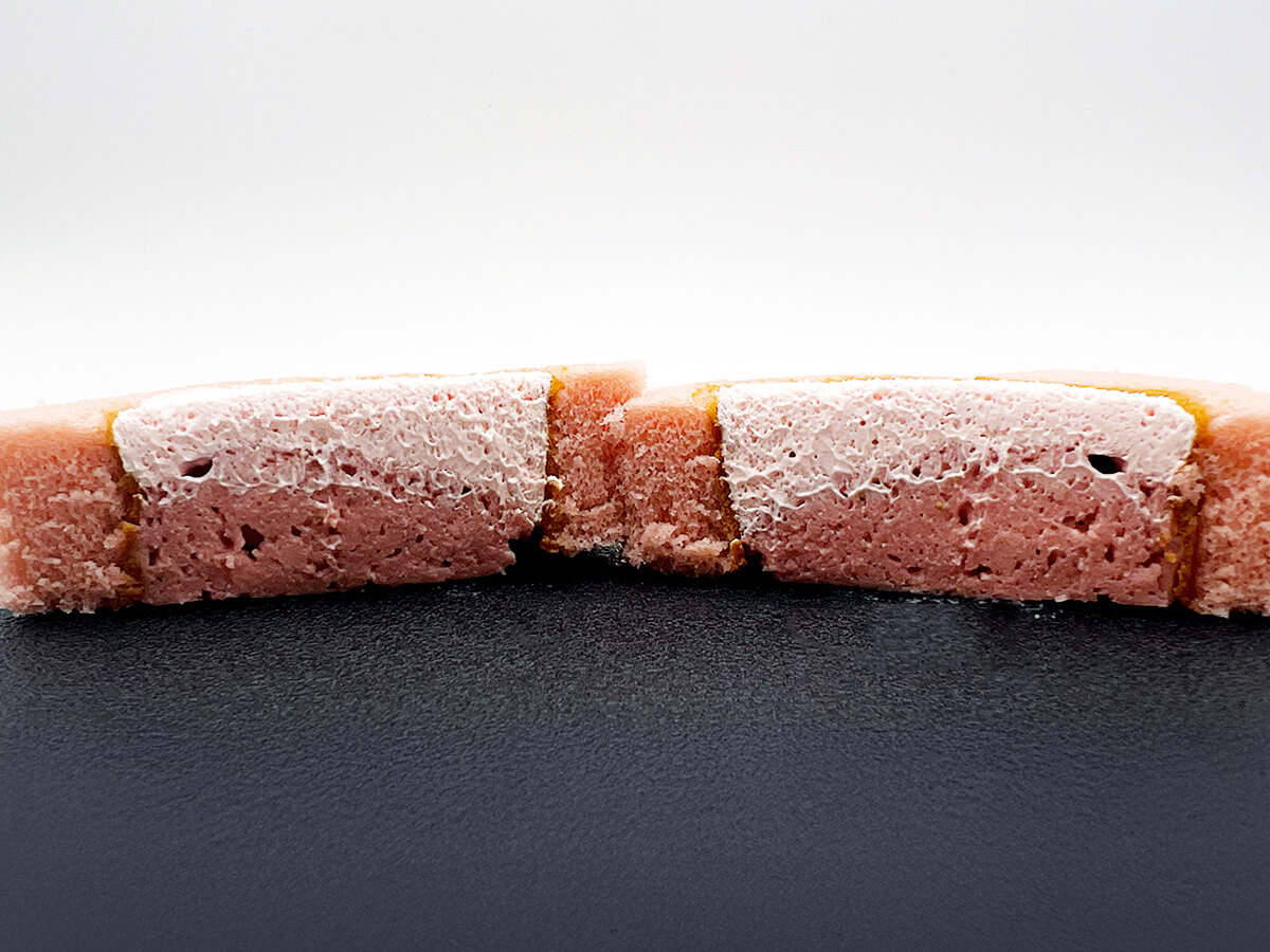 Uchi Café プレミアムロールケーキ とろける2層のストロベリー