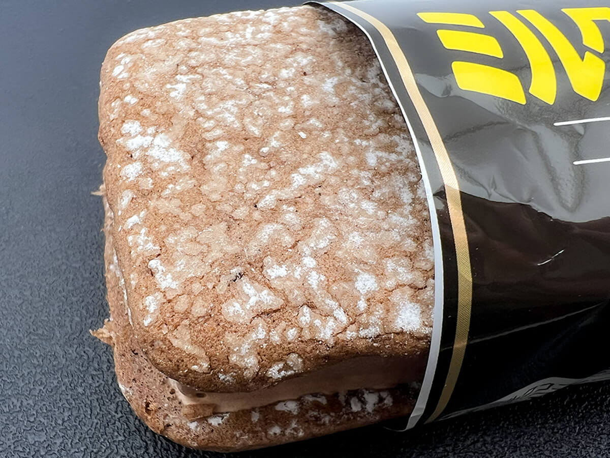 ファミマ「森永製菓　ミルクココアサンドアイス」