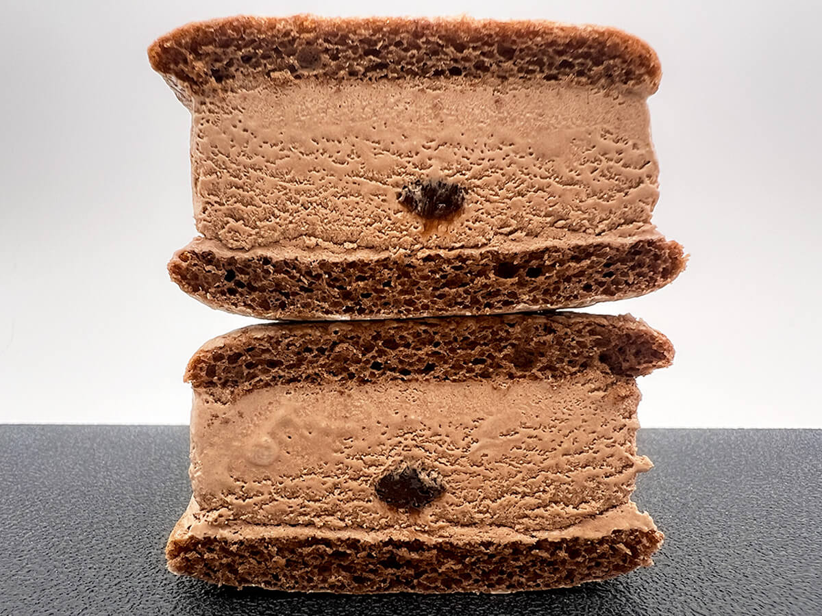 ファミマ「森永製菓　ミルクココアサンドアイス」