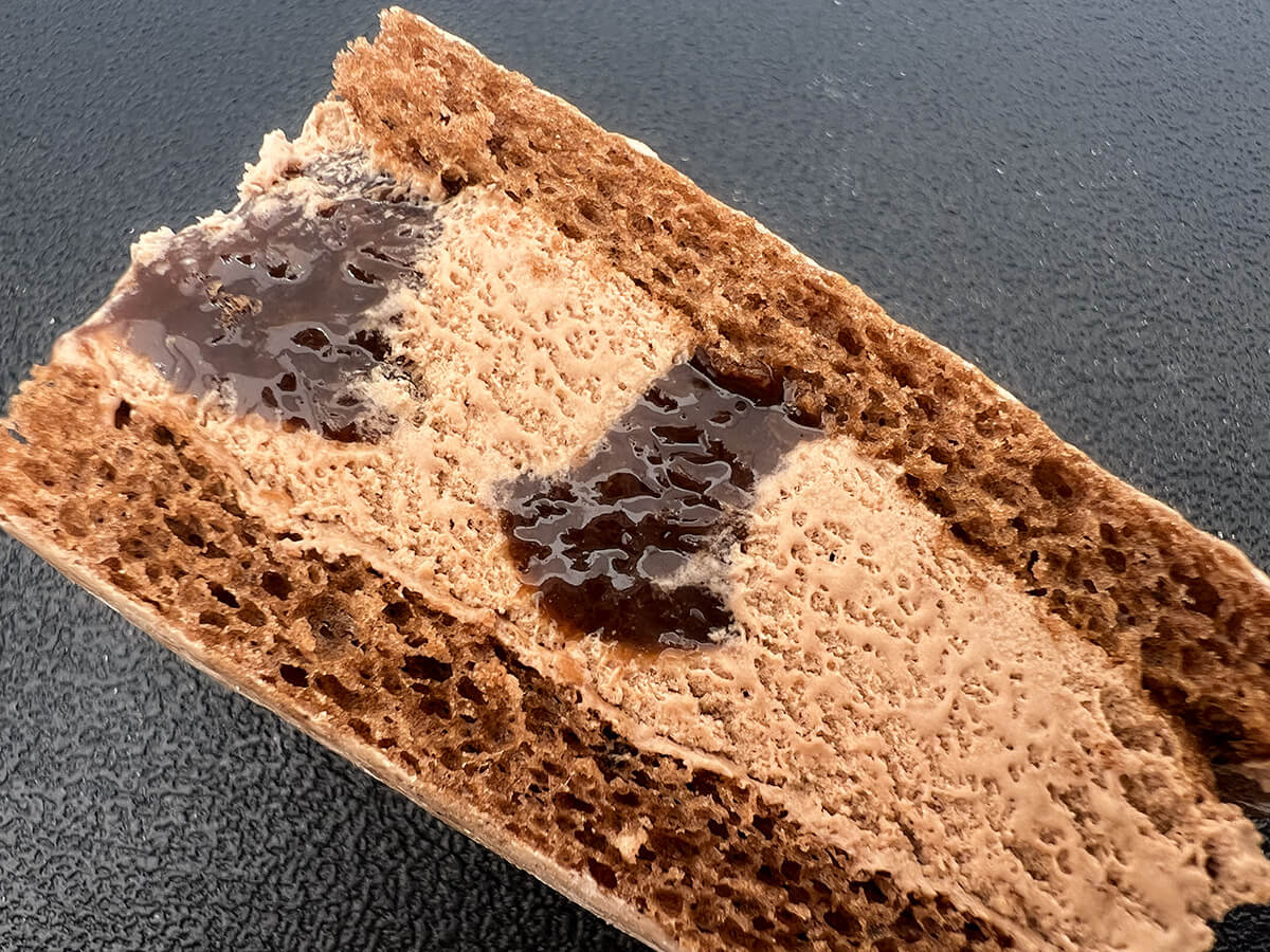 ファミマ「森永製菓　ミルクココアサンドアイス」