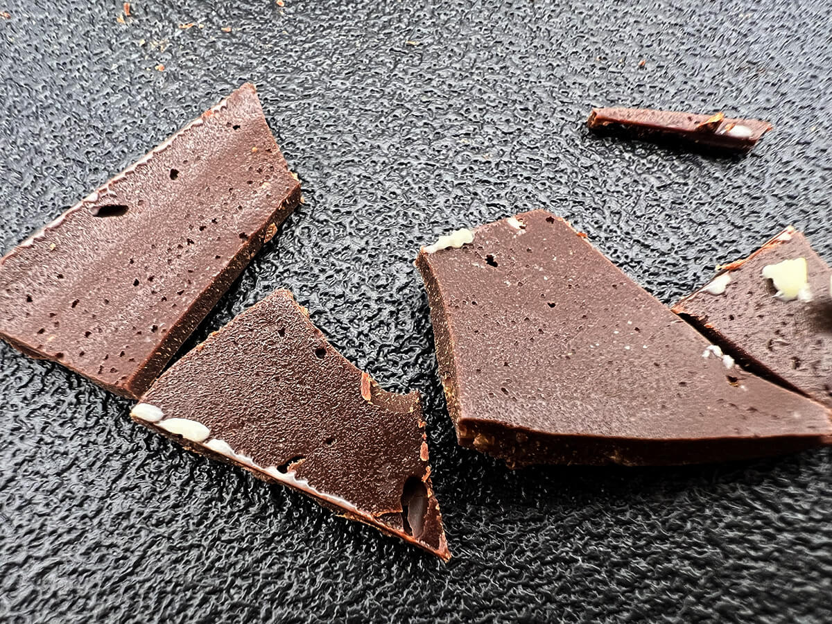 セブンイレブン限定「ゴディバ ドバイチョコレートバーアイスクリーム」