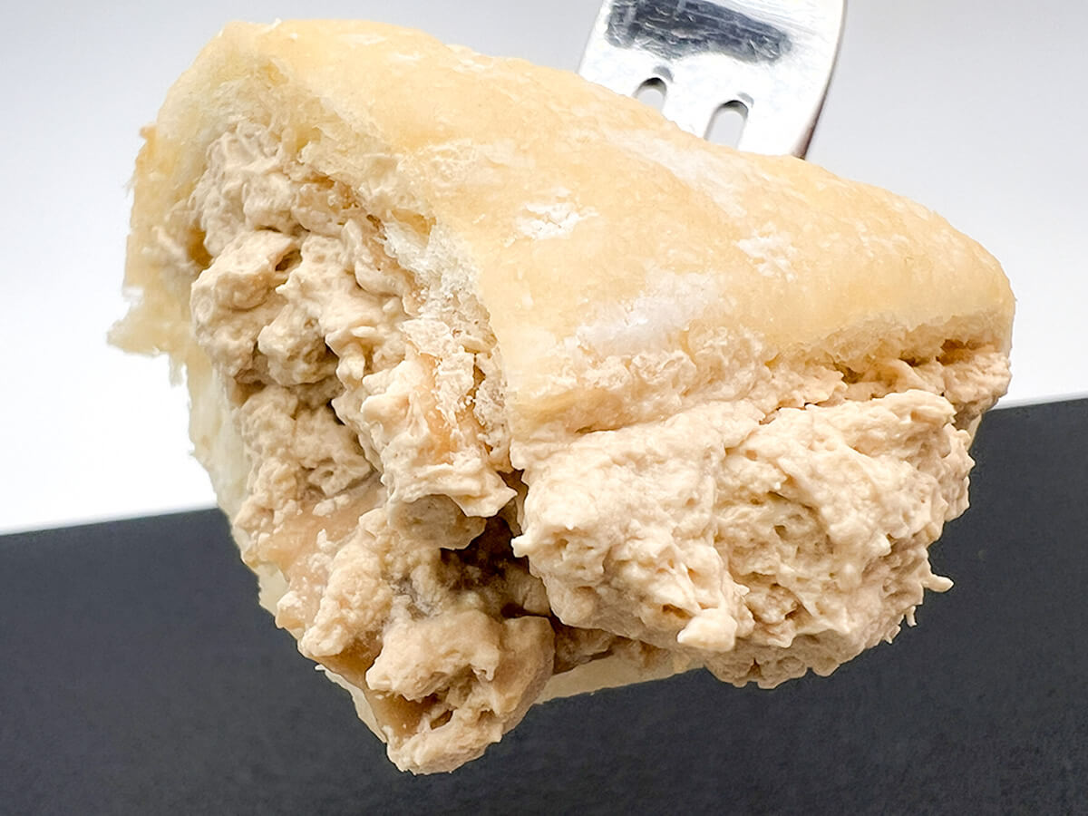 ファミマ　クラフトボス監修　白生ドーナツ（ダブルカフェラテ）