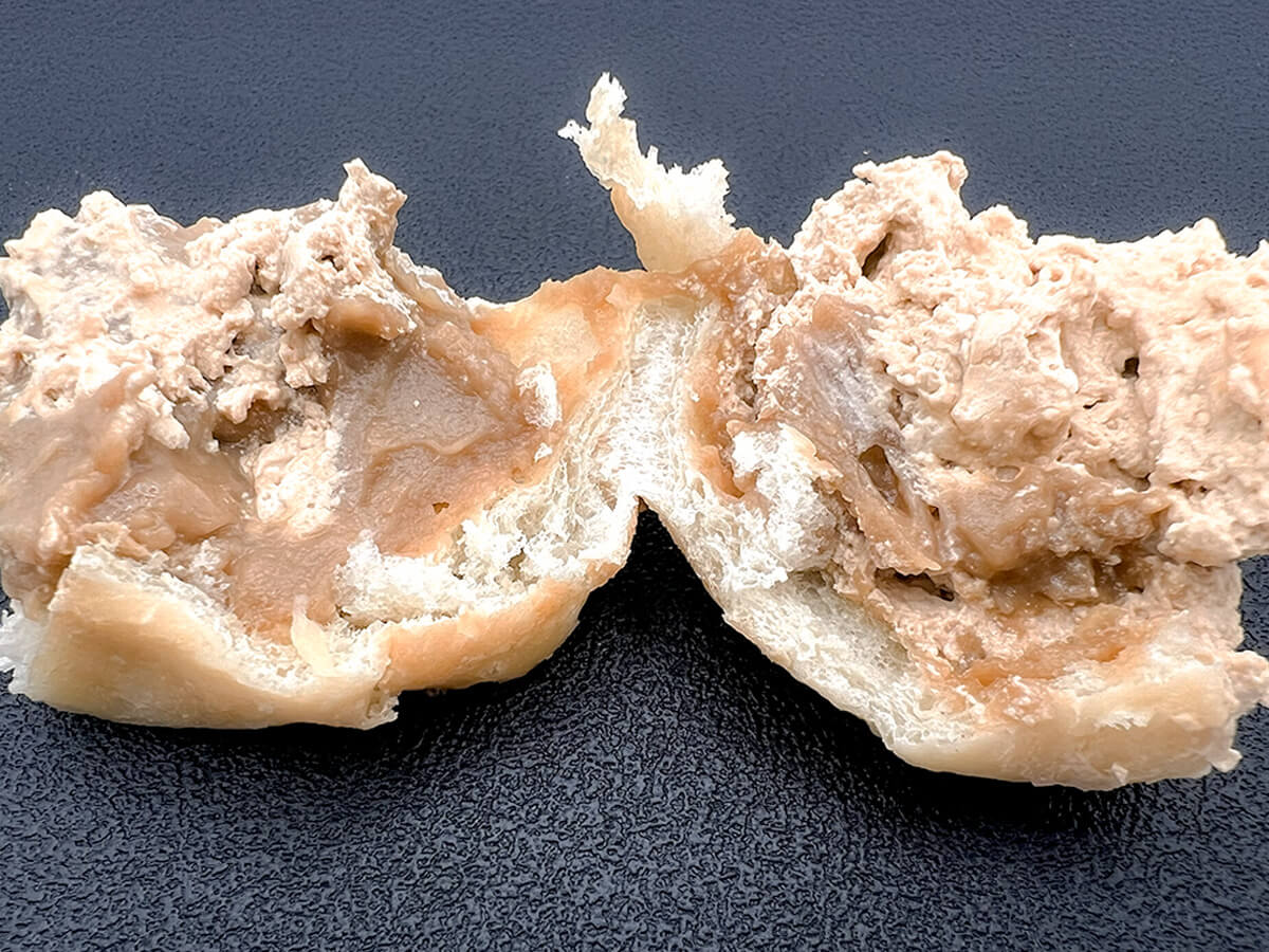 ファミマ　クラフトボス監修　白生ドーナツ（ダブルカフェラテ）