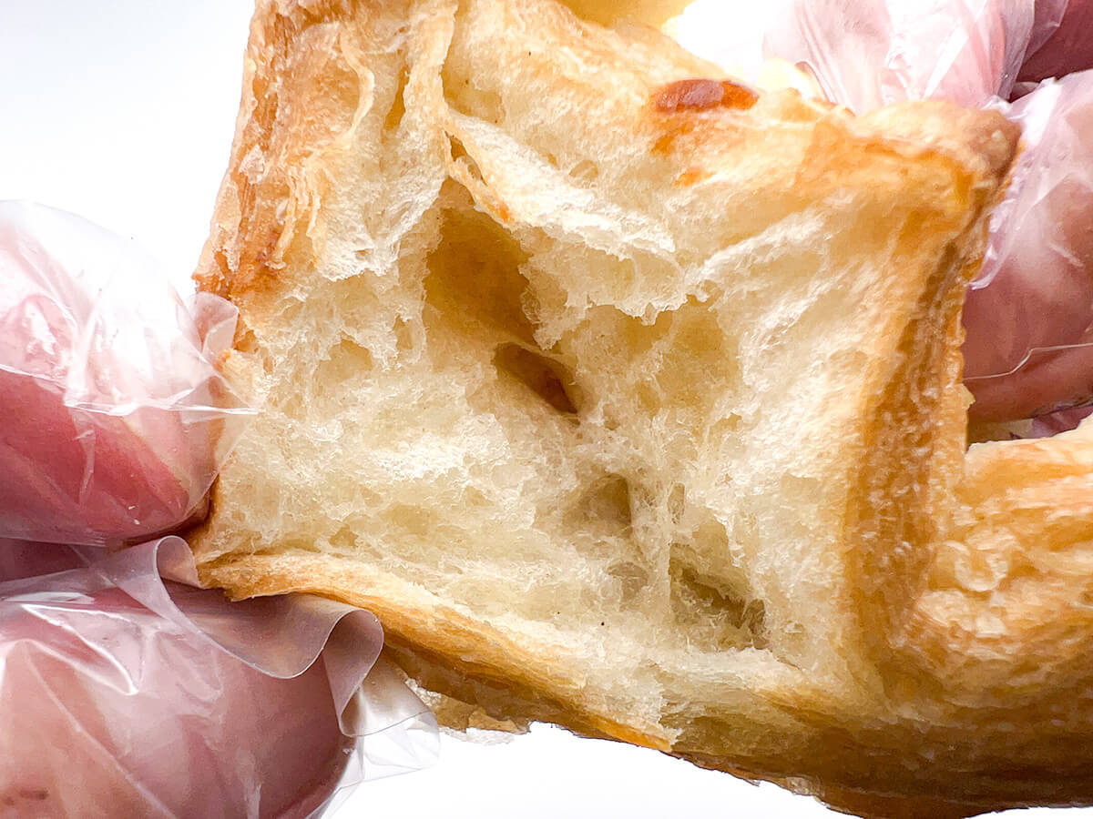 セブンイレブンベイクドチーズ風クイニーアマン