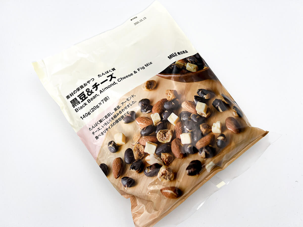無印良品素材の栄養おやつ　たんぱく質　黒豆＆チーズ