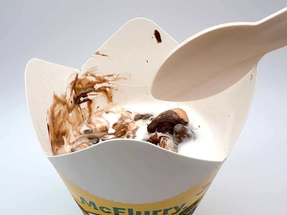 マックフルーリー® きのこの山とたけのこの里