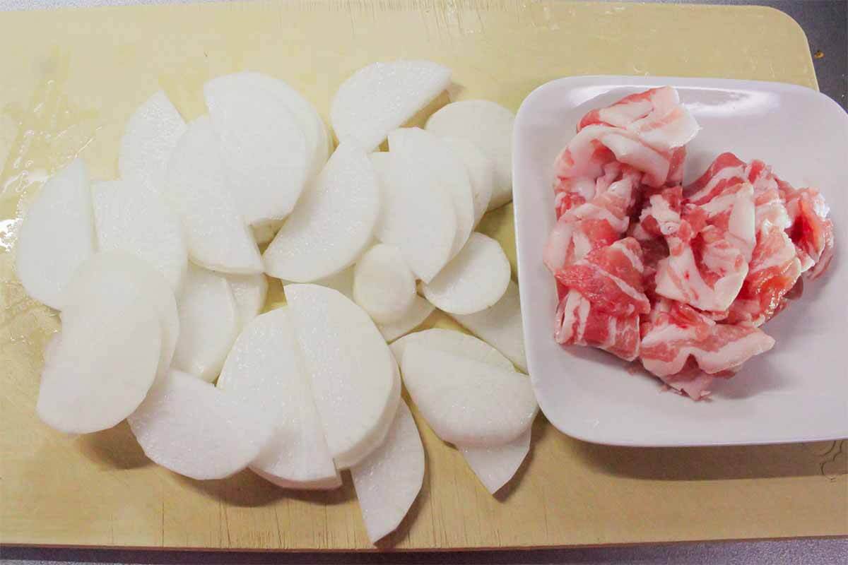 山本ゆりさん「大根と豚バラのチン」