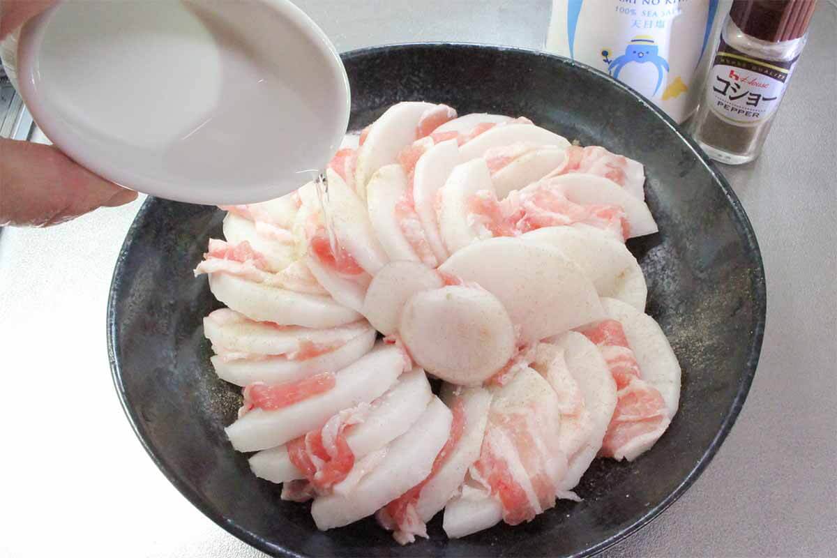 山本ゆりさん「大根と豚バラのチン」