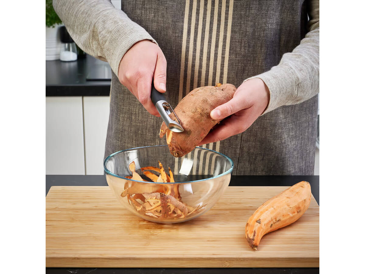 ギャル曽根がIKEAの縦型ピーラーを絶賛！