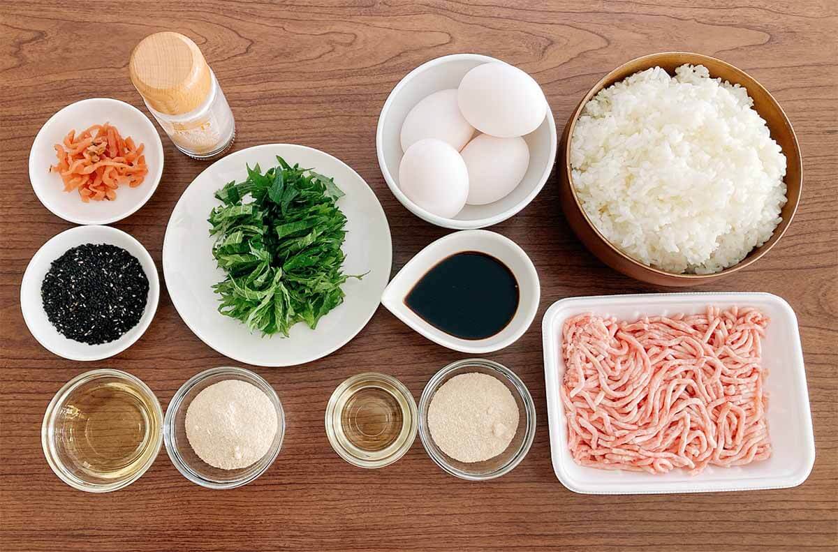 栗原はるみさん「青じそと黒ごまのそぼろご飯」