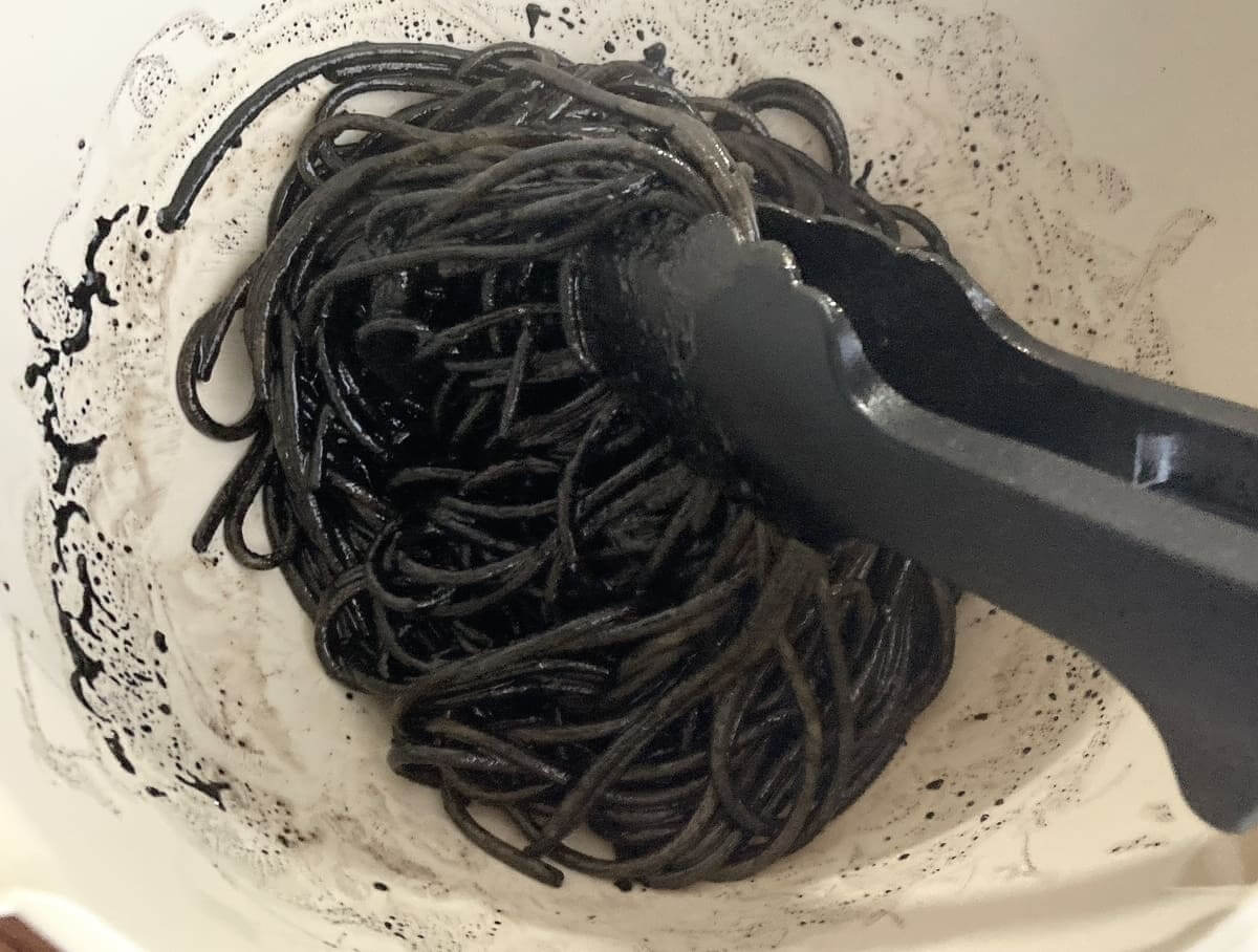 無印良品「あえるだけのパスタソース いかすみ」