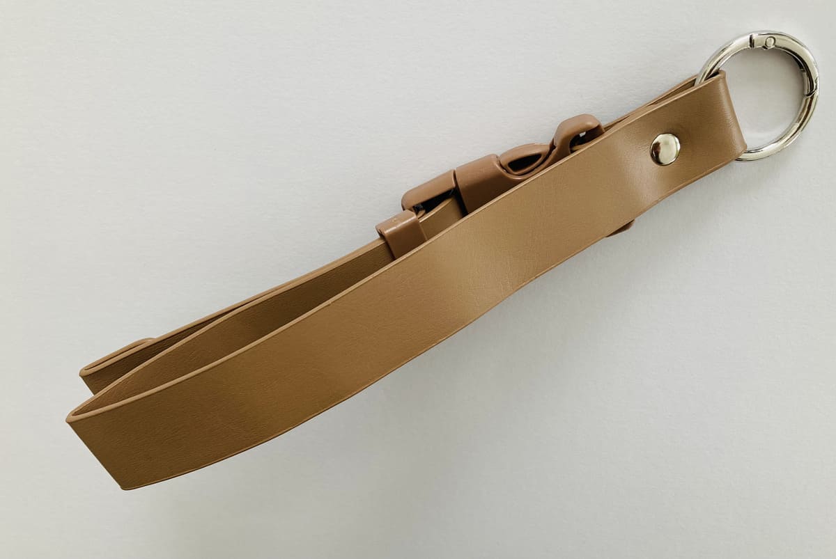 3COINSジャケットホルダー