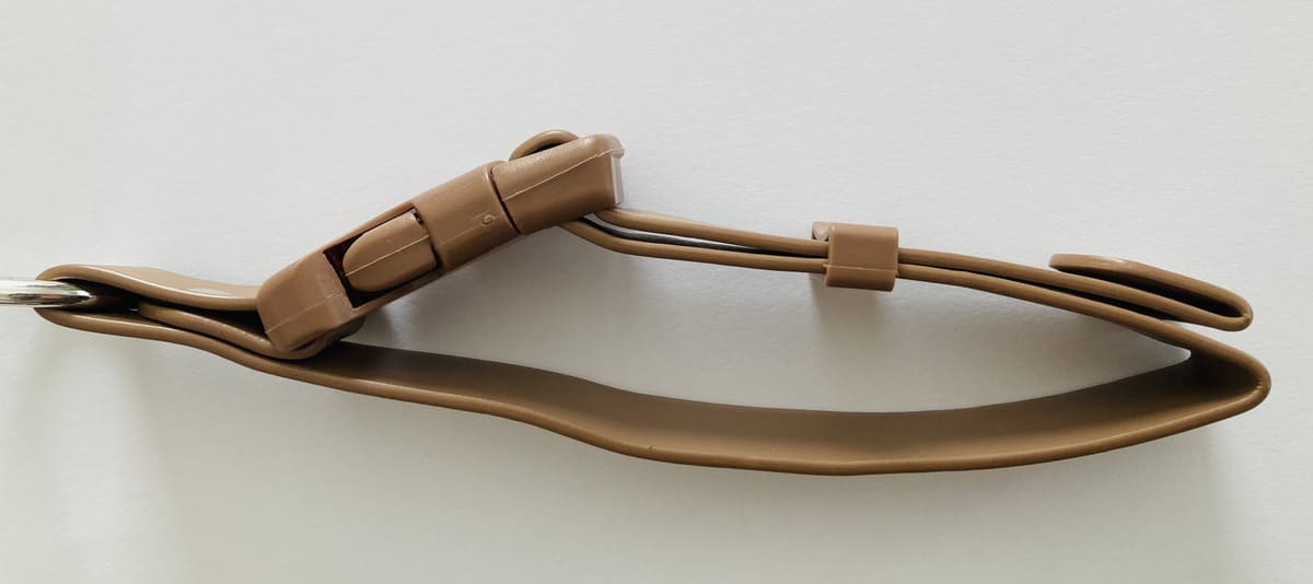 3COINSジャケットホルダー