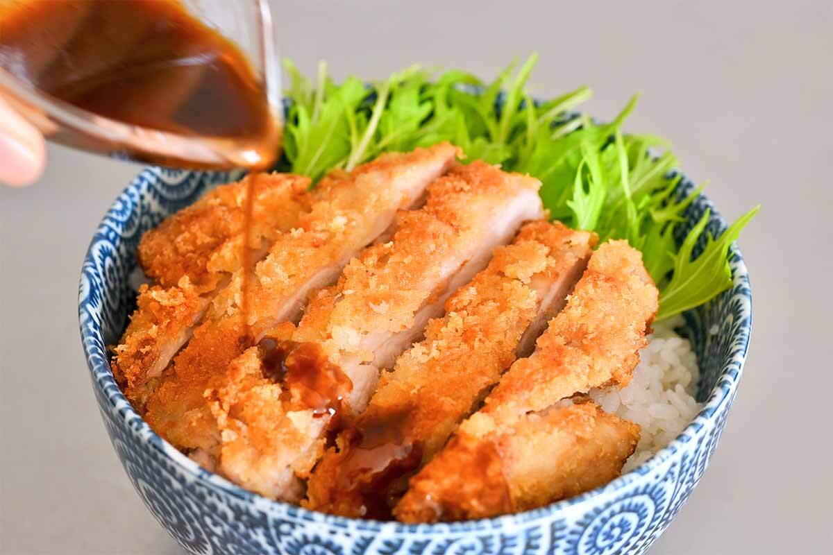 山本ゆりさん「サクサクチキンカツ丼」