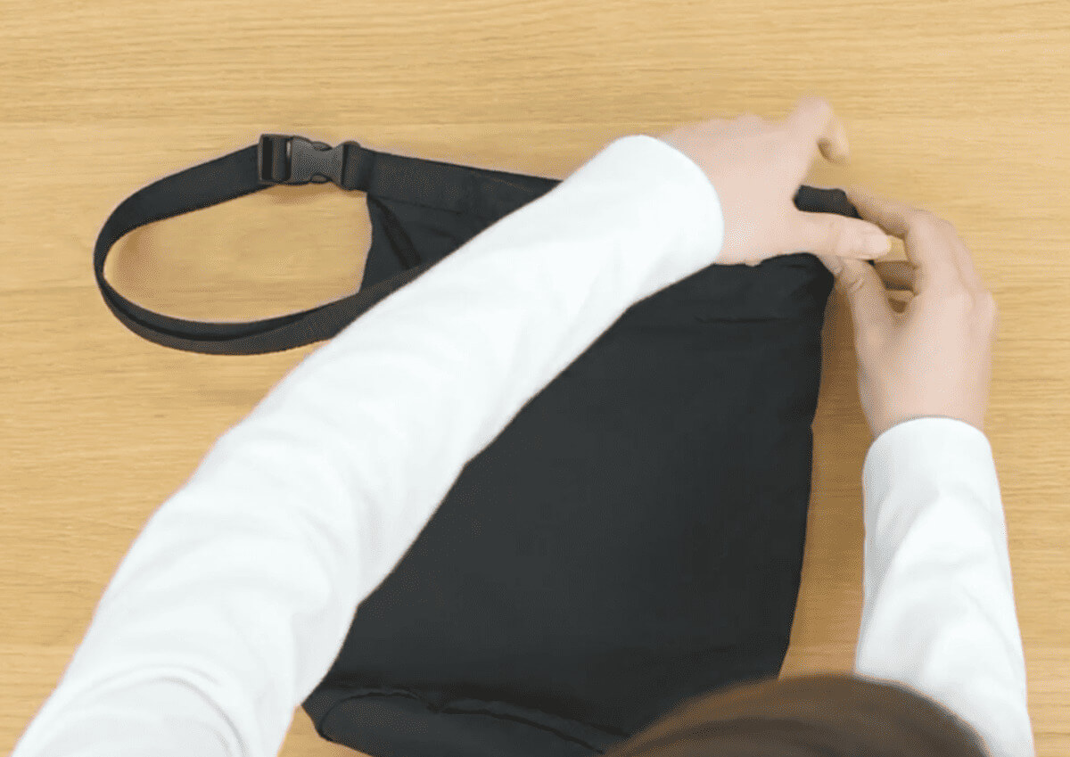 無印良品たためる　撥水手提にもなるショルダーバッグ（小）