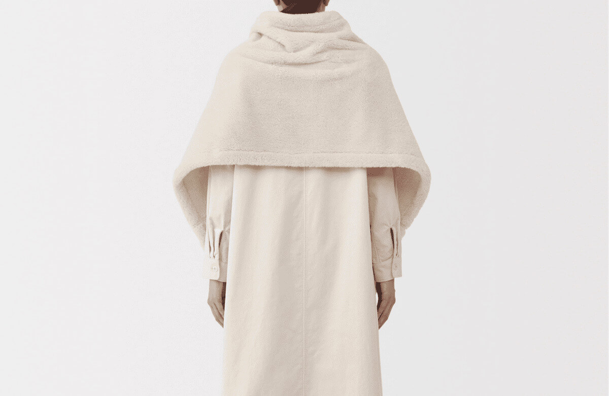 無印良品再生ポリエステルあったかボア ケープ