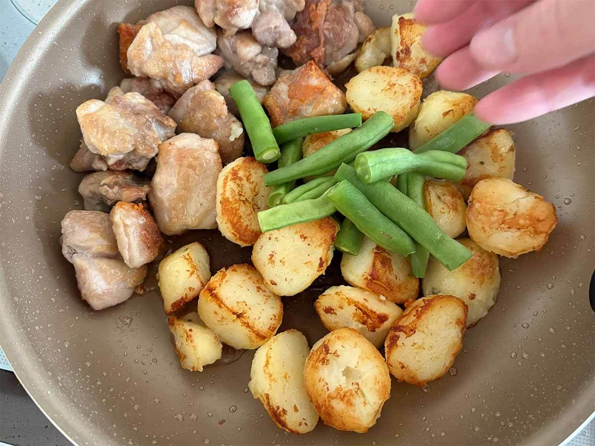 タサン志麻さん「カリカリじゃがいもと鶏のソテー」