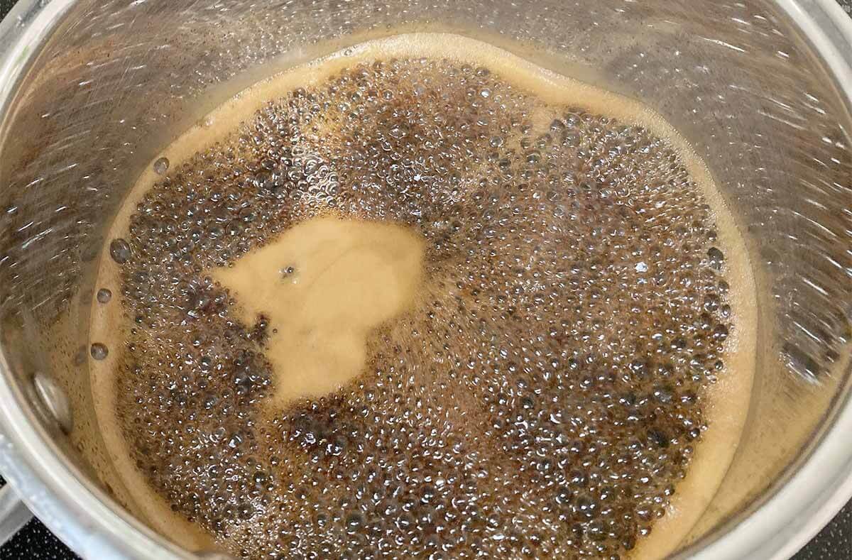 栗原はるみさん「鶏の骨付き肉のしょうゆ煮」