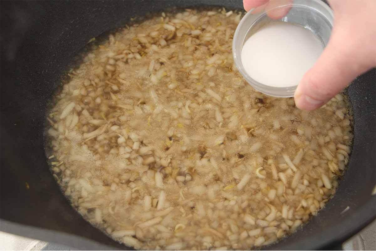 笠原将弘さん「もやしあんの和風天津丼」