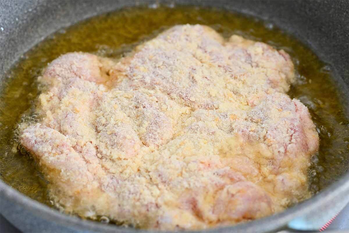 山本ゆりさん「サクサクチキンカツ丼」