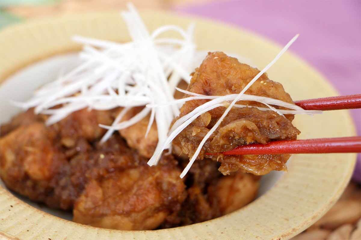 笠原将弘さん「鶏もも肉のごぼう照り焼き」