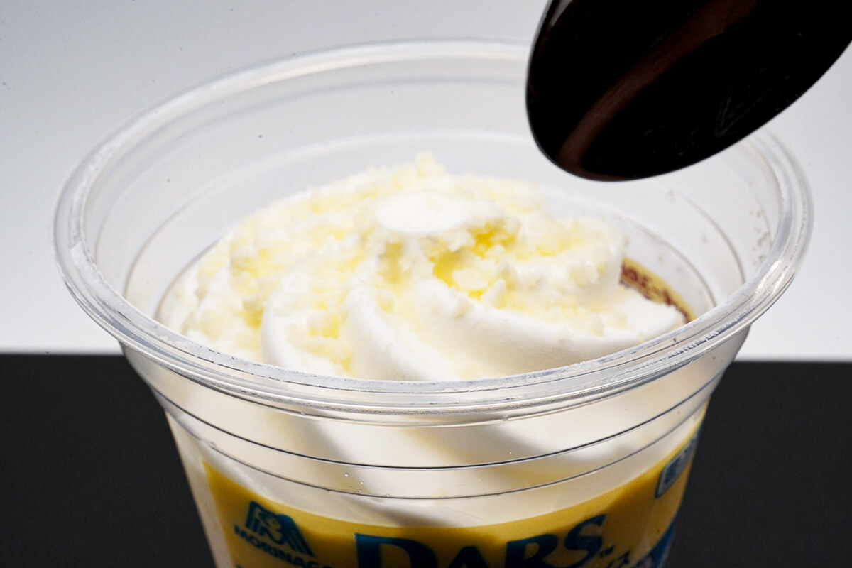 セブンイレブン限定白いダースのパフェアイス