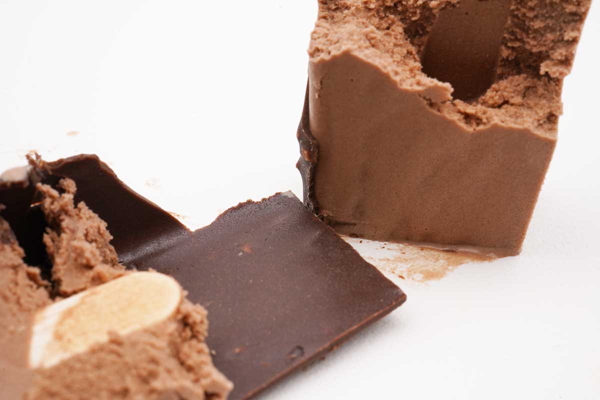 ファミマ「ピエール マルコリーニ監修　ショコラアイスバー」