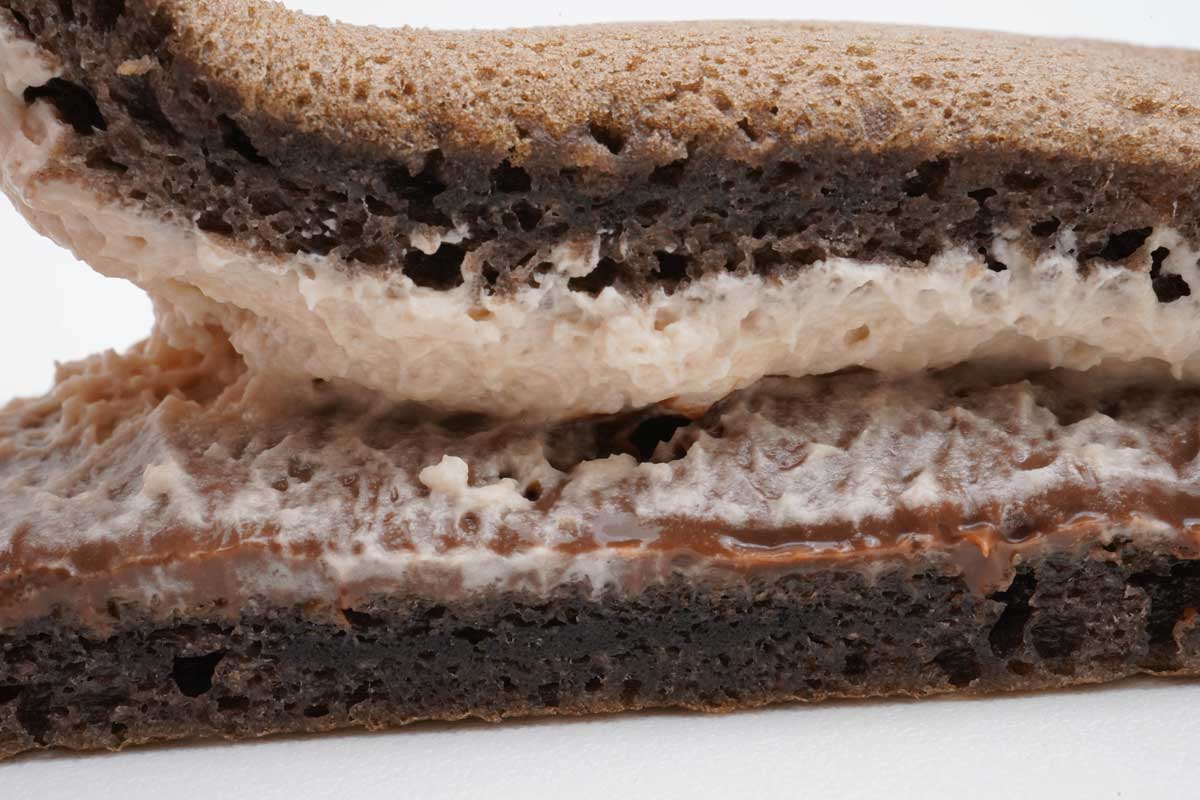 セブンイレブン「ガーナショコラ生どら焼」