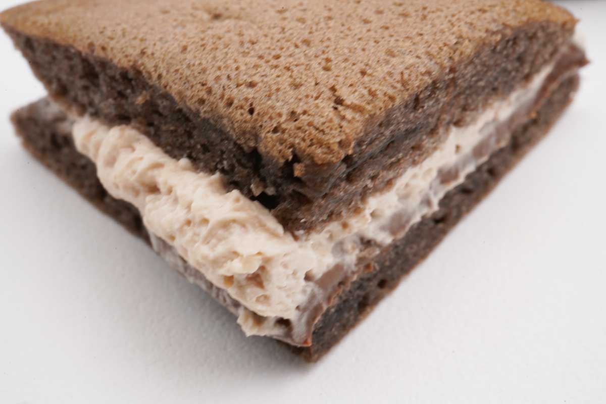 セブンイレブン「ガーナショコラ生どら焼」