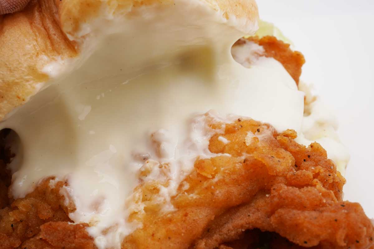 ケンタッキー「チーズにおぼれるフィレバーガー（クリーミーモッツァレラ）」