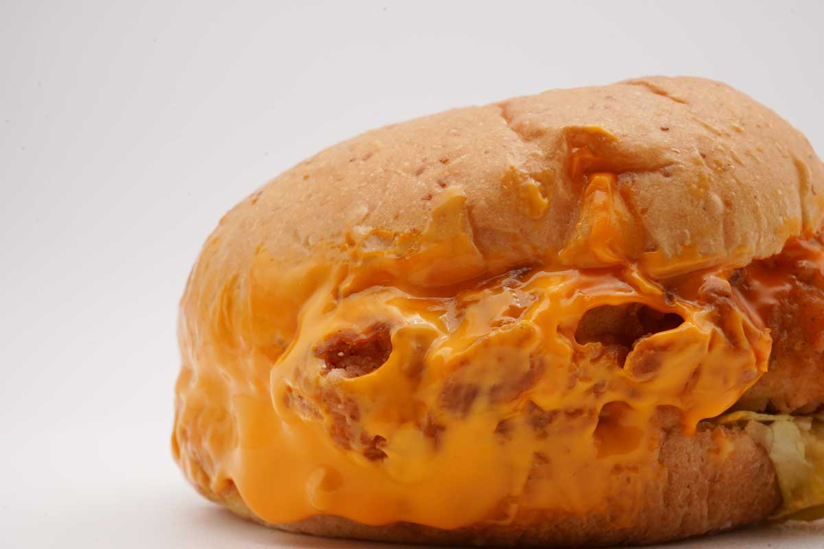 KFCチーズにおぼれるフィレバーガー