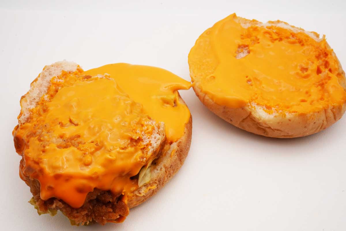 KFCチーズにおぼれるフィレバーガー