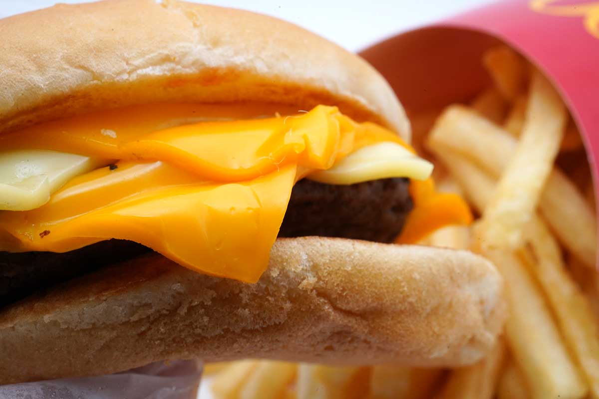 マクドナルドチーズチーズダブルチーズバーガー