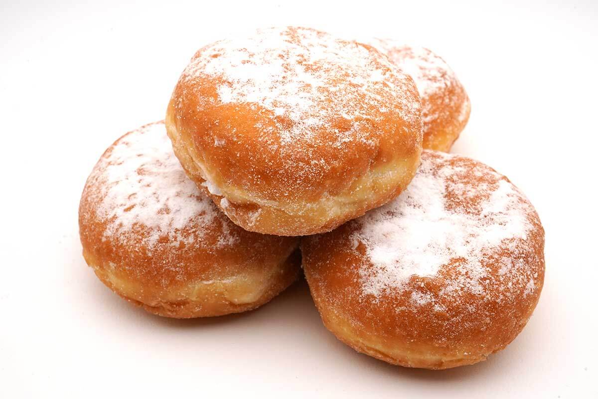 ファミマホイップクリームドーナツ4個入