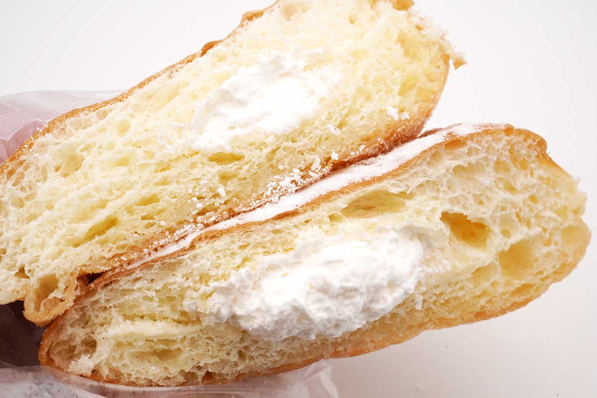 ファミマホイップクリームドーナツ4個入