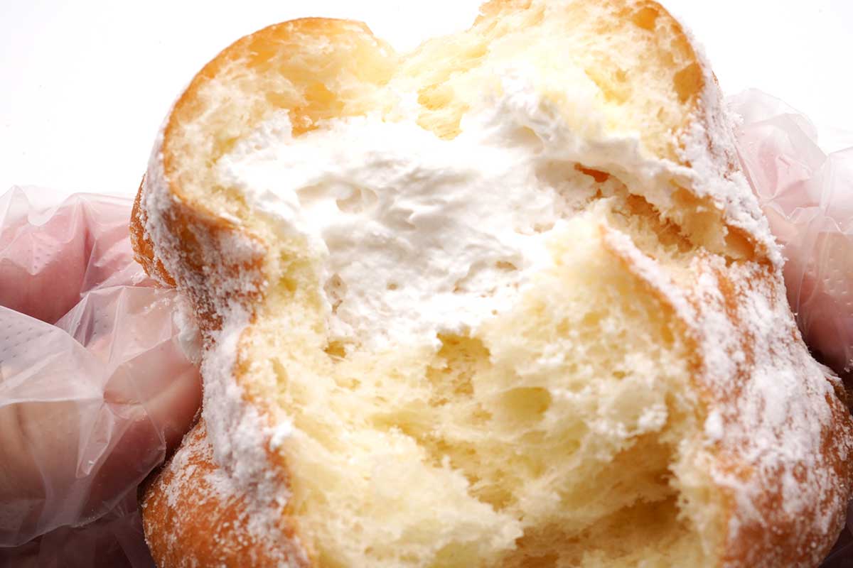 ファミマホイップクリームドーナツ4個入