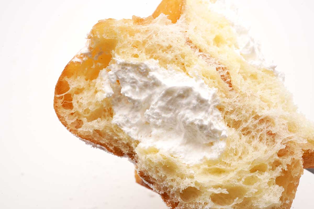 ファミマホイップクリームドーナツ4個入