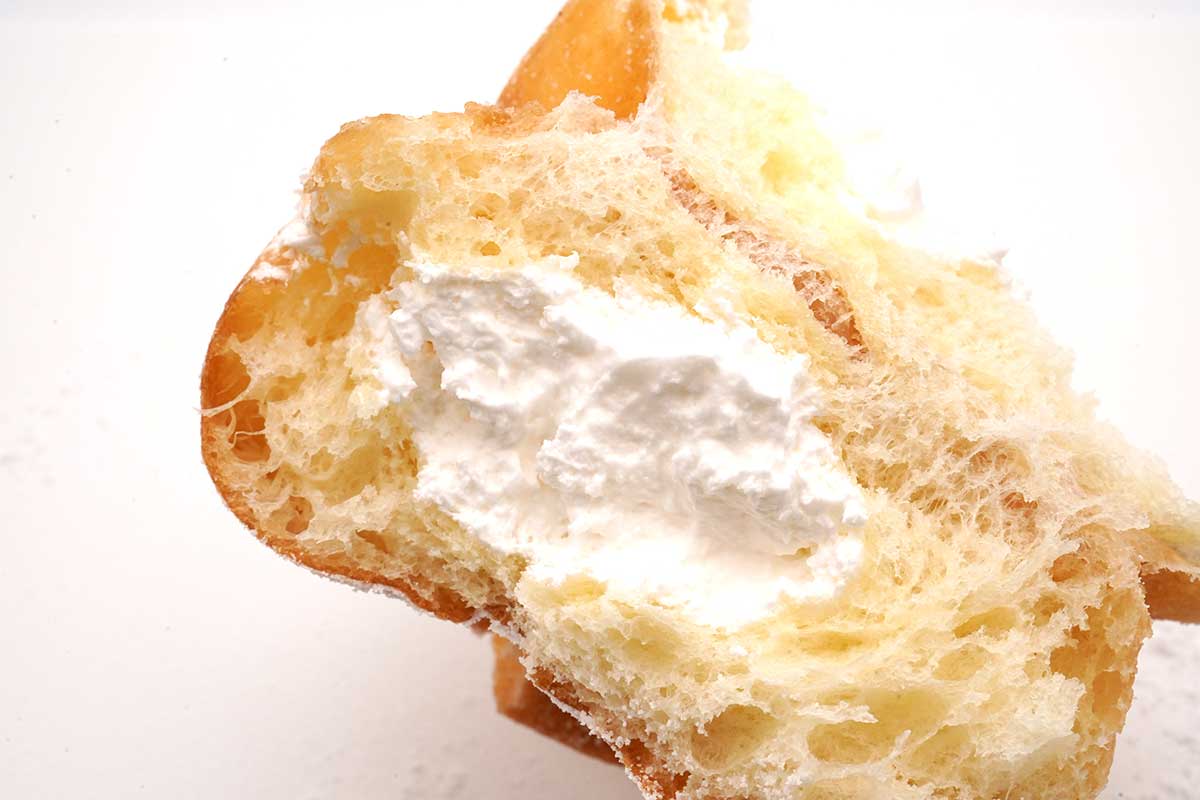 ファミマホイップクリームドーナツ4個入