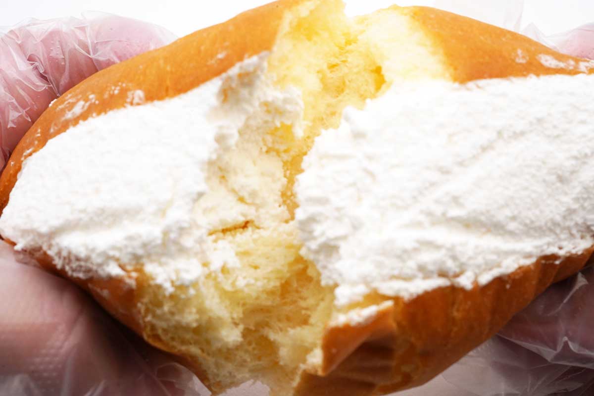 ファミマ生コッペパン（たっぷりミルクホイップ）